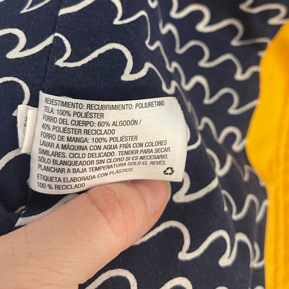 Cat and Jack yellow lined raincoat size 5T - Picture 4 of 8